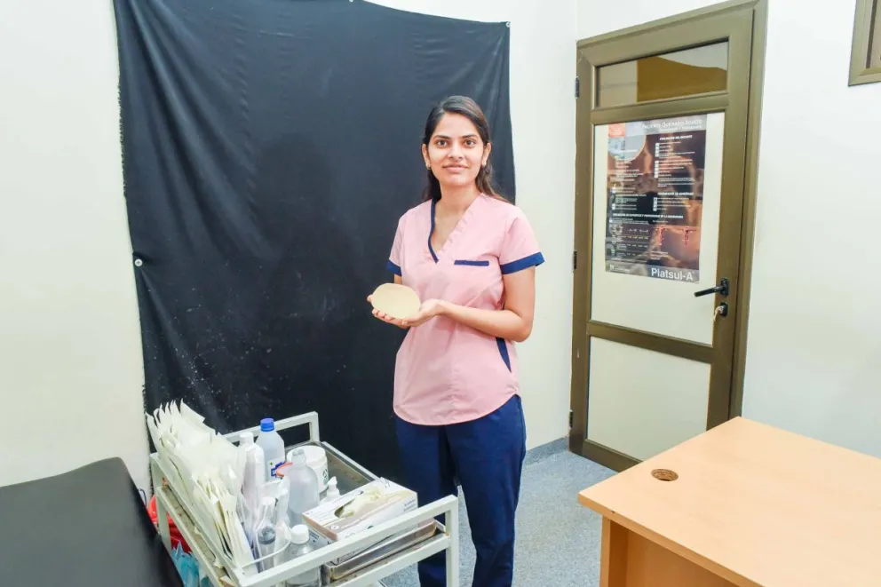 Ankita es médica y busca profundizar sus conocimientos en cirugía plástica en el Madariaga. // Fotos: Marcelo Rodríguez 