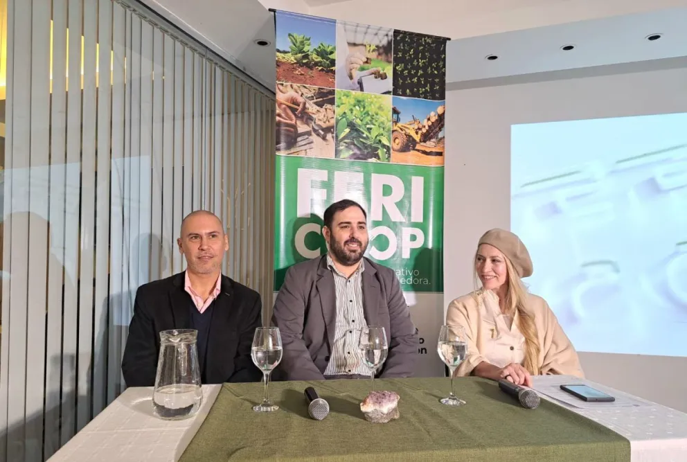 Autoridades y figuras promocionan el evento