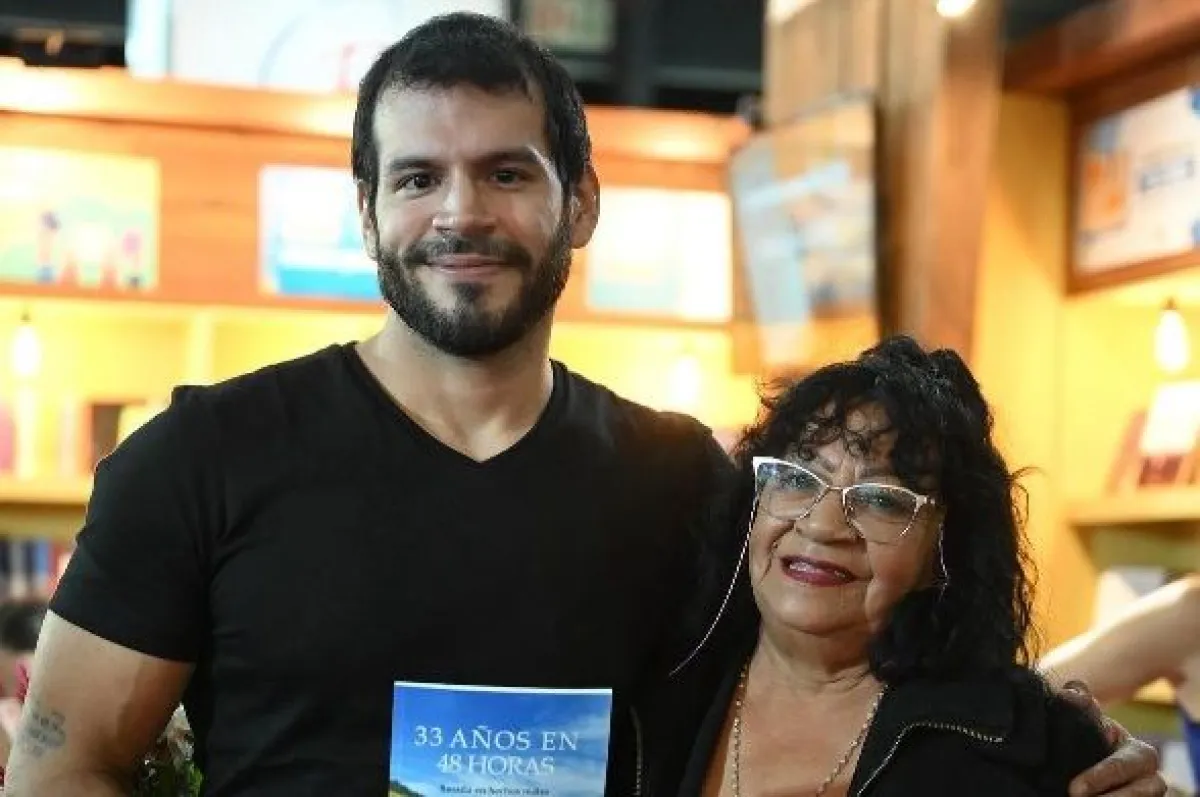 Fue robado al nacer y 33 años después se reencontró con su madre biológica  en Posadas | El Territorio