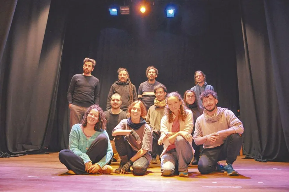 Actualmente están trabajando en la producción y puesta en escena de la obra. 