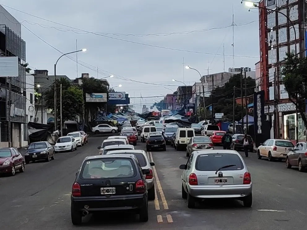 Arranca el día 11 de acampe en la avenida Uruguay con avenidas y calles de la zona cortadas. / Foto: Damián Cunale