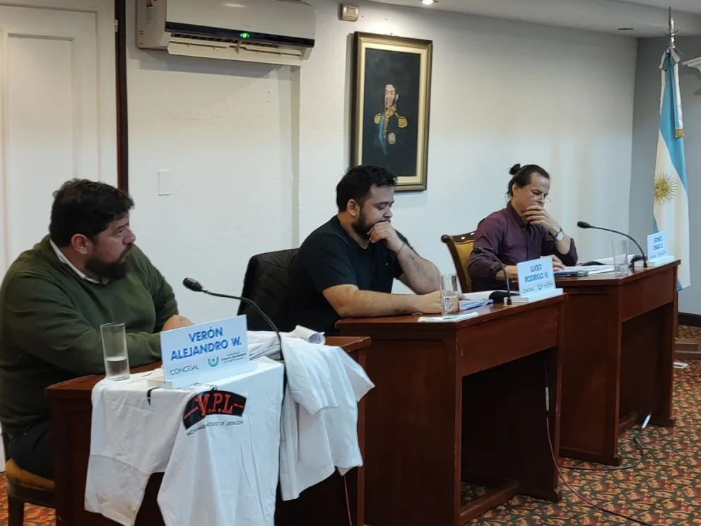 Los concejales opositores de Iguazú. //Foto: Norma Devechi.