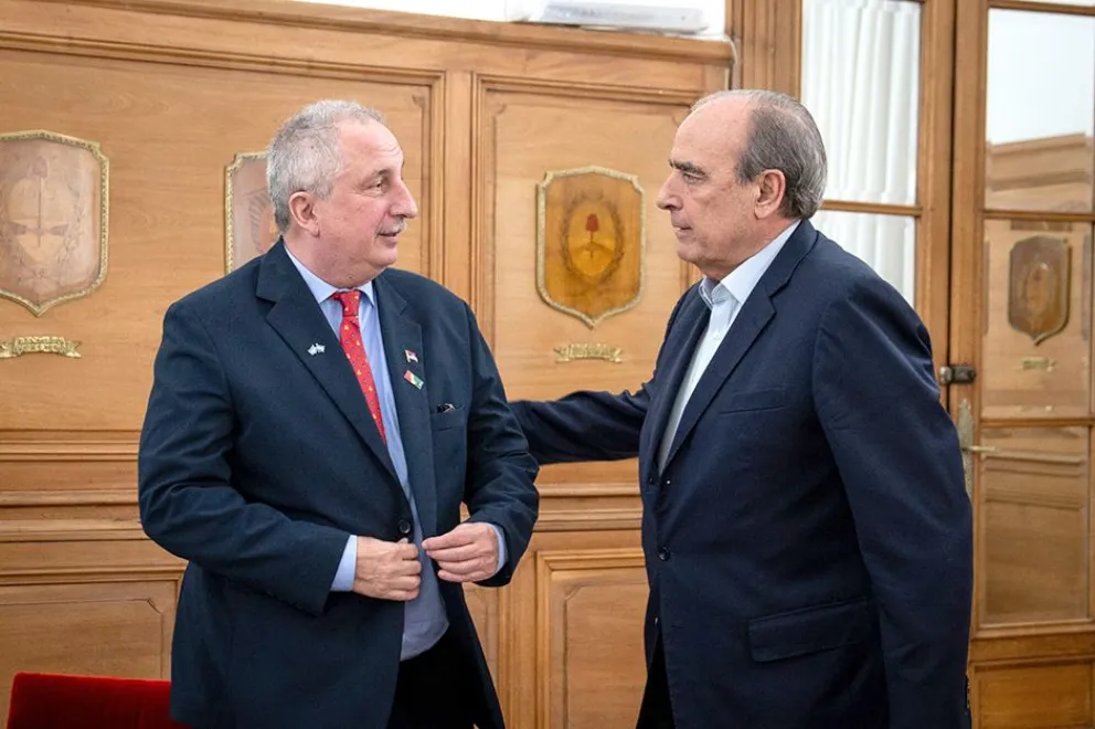 Passalacqua fue recibido ayer a las 15 por Francos, con quien firmó varios acuerdos para Misiones.