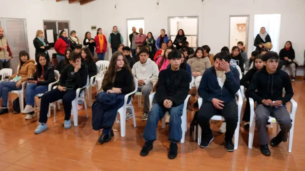 El Consejo está integrado por jóvenes de distintas instituciones de la localidad. Foto: prensa municipalidad deOberá
