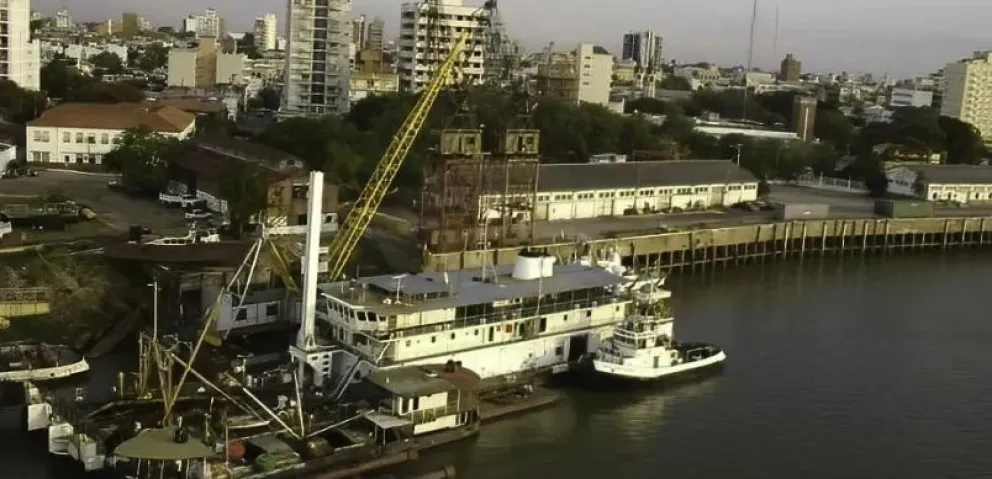 En Argentina Arribó un buque con 200 contenedores y se inicia la reactivación del puerto de Corrientes