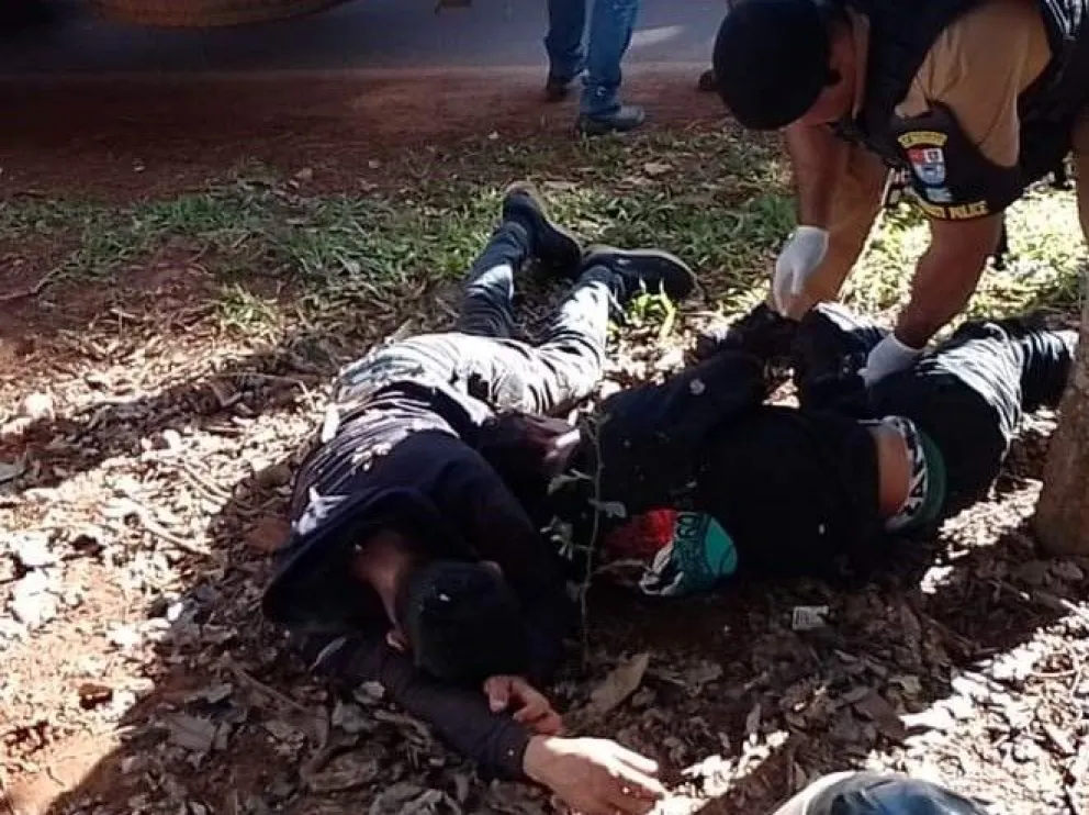 Los heridos fueron llevados al hospital de la vecina ciudad brasileña. //Foto: Foz Da Hora.