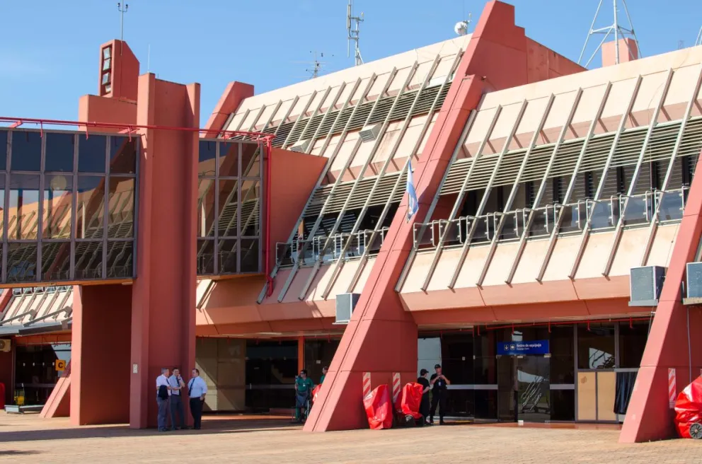 Aeropuerto Libertador General San Martín de Posadas. //Foto: Marcelo Rodríguez.