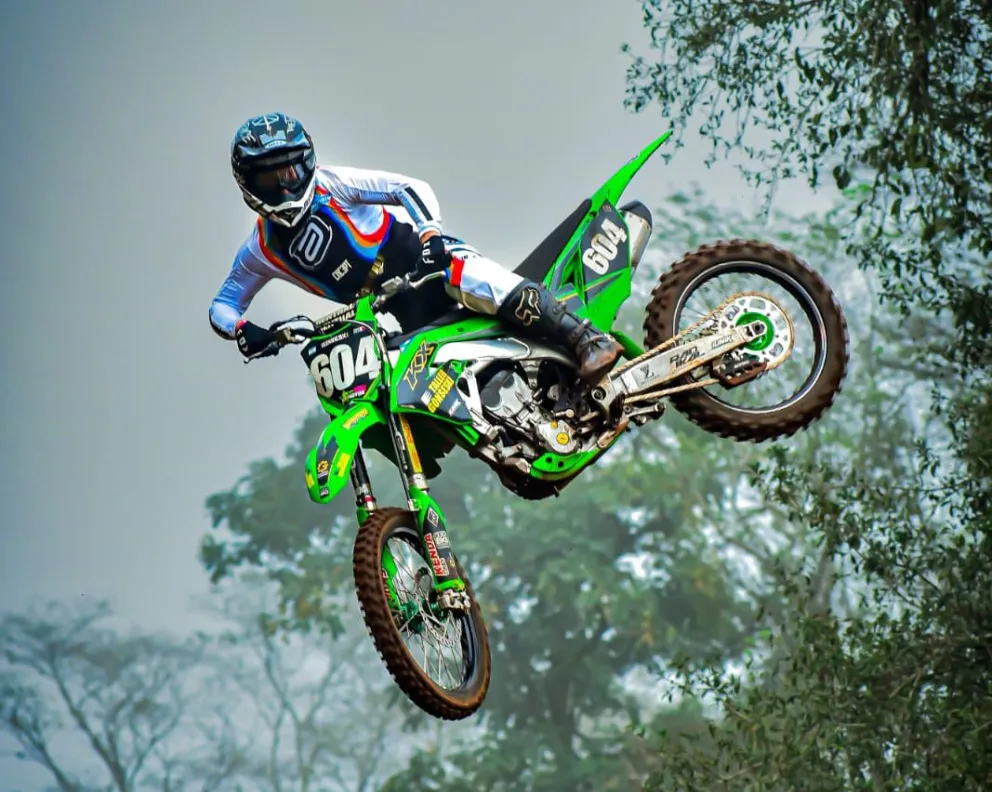 La familia Gonseski estrenó su circuito con buenas carreras y un gran marco de público. Fotos: Gentileza Javier Figueredo