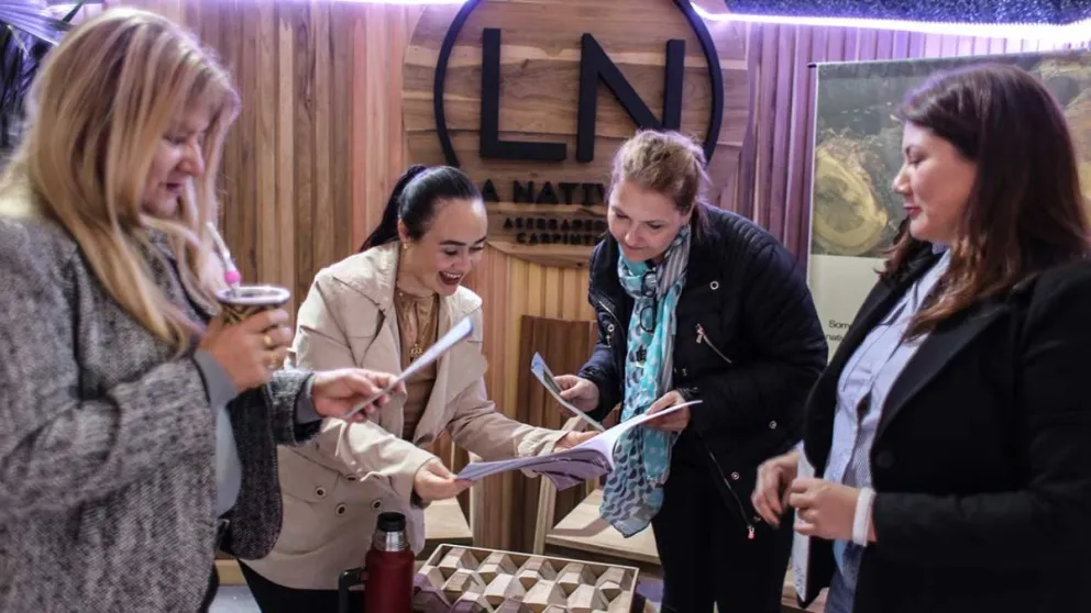 Ambientaciones para conocer lo nuevo en diseño y arquitectura, con experiencias inmersivas y charlas técnicas, todo en el predio del diario El Territorio en Posadas.  Foto: Natalia Guerrero