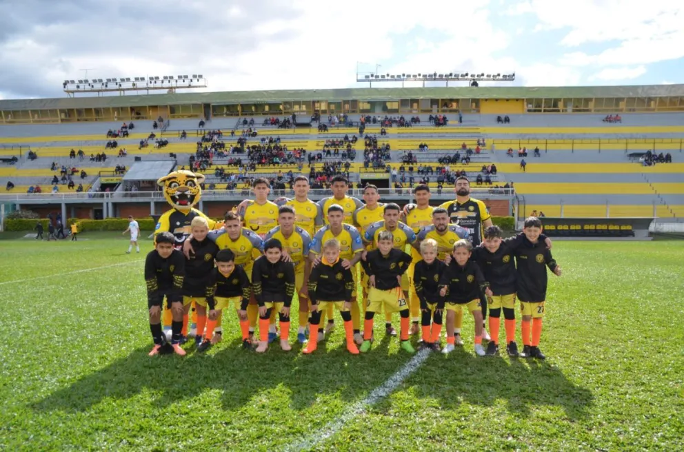 El equipo se encuentra batallando por mantener la categoría. 