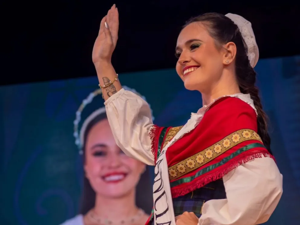Silvia Mabel Laphitz, reina de la colectividad francesa. //Foto: FNI.