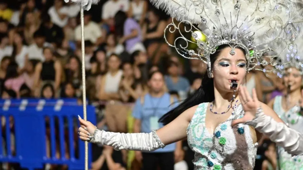 Se realiza hoy la prueba piloto del show de scolas. Foto: Víctor Hugo Paniagua