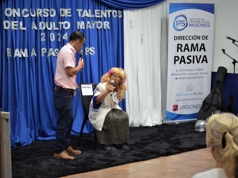 La propuesta contó con mucha participación de jubilados, varios de ellos exhibieron sus talentos. //Fotos: Marcos Isaac.