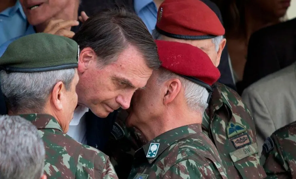 Las grabaciones revelaron que los altos mandos presionaron a Bolsonaro.