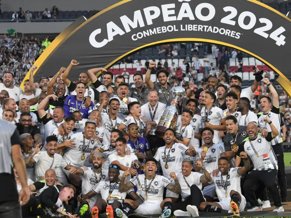 Botafogo levantó la Copa Libertadores por primera vez en su historia. //Foto: AP.