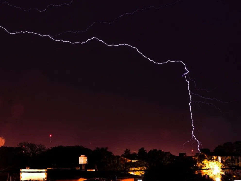 El cierre del domingo será con tormentas en la región, anticipó el Servicio Meteorológico Nacional. //Foto: Marcelo Rodríguez.