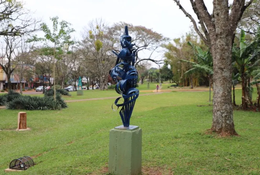 Aristóbulo del Valle será sede de la primera bienal de escultura de la provincia; la obra ganadora se exhibirá en el Parque Lineal Cainguás.