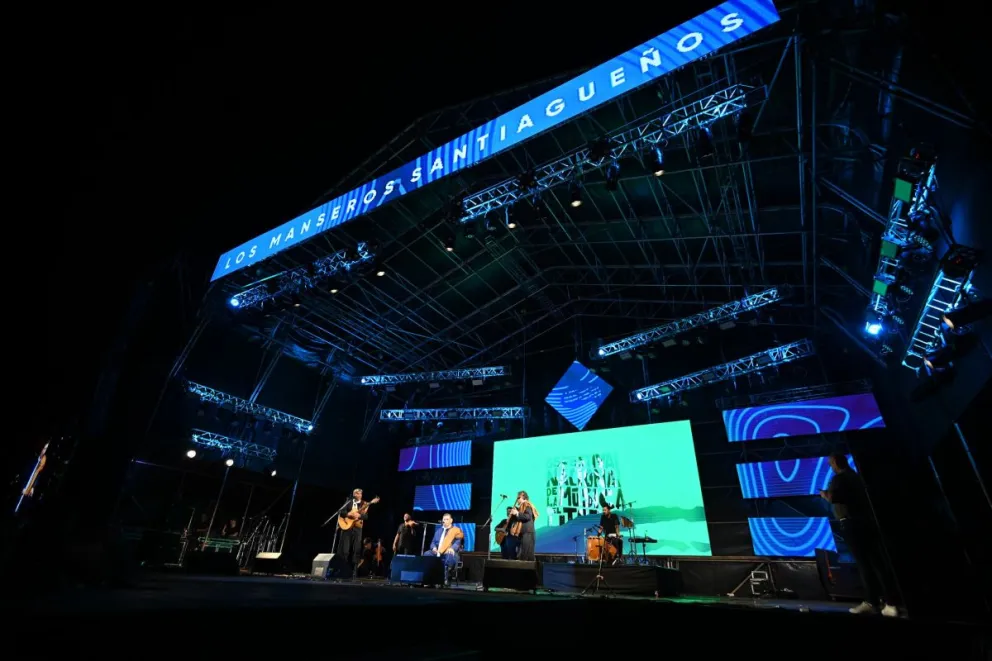 La lluvia obligó a suspender dos jornadas del festival. //Foto: Víctor Hugo Paniagua.