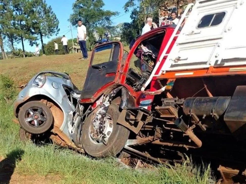 El siniestro vial ocurrió esta mañana en Aristóbulo del Valle. //Foto: Policía de Misiones.