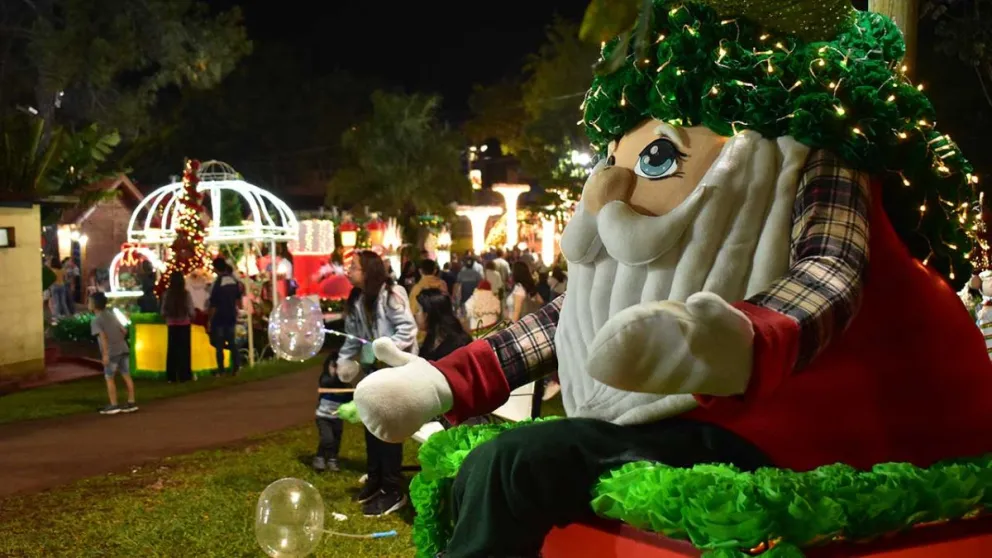 La Fiesta de la Navidad de Alem convoca con sus atractivos. //Foto: César Lasso.