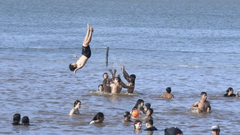 Costa Sur es uno de los lugares favoritos para divertirse y apaciguar el calor misionero. Foto: Guadalupe De Sousa.