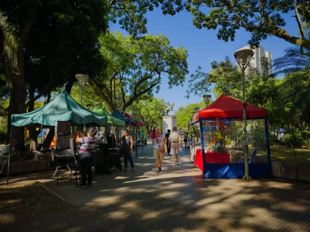 El Paseo Comercial se realiza todos los jueves de 9 a 21. Fotos: Víctor Hugo Paniagua