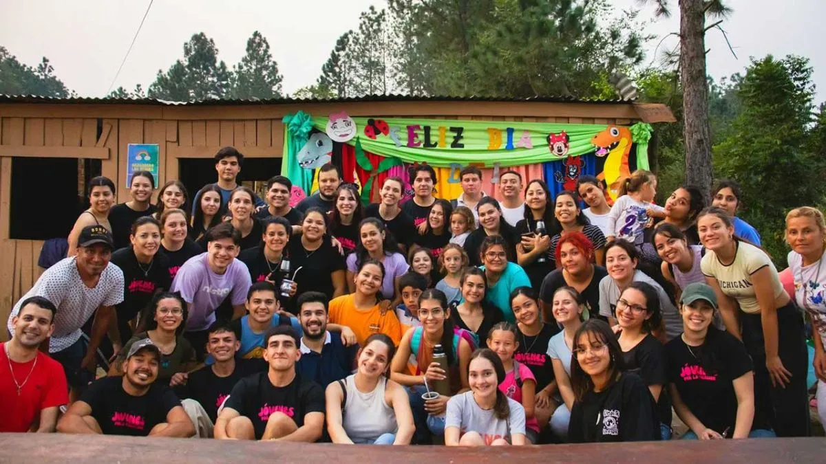 Jóvenes por la educación