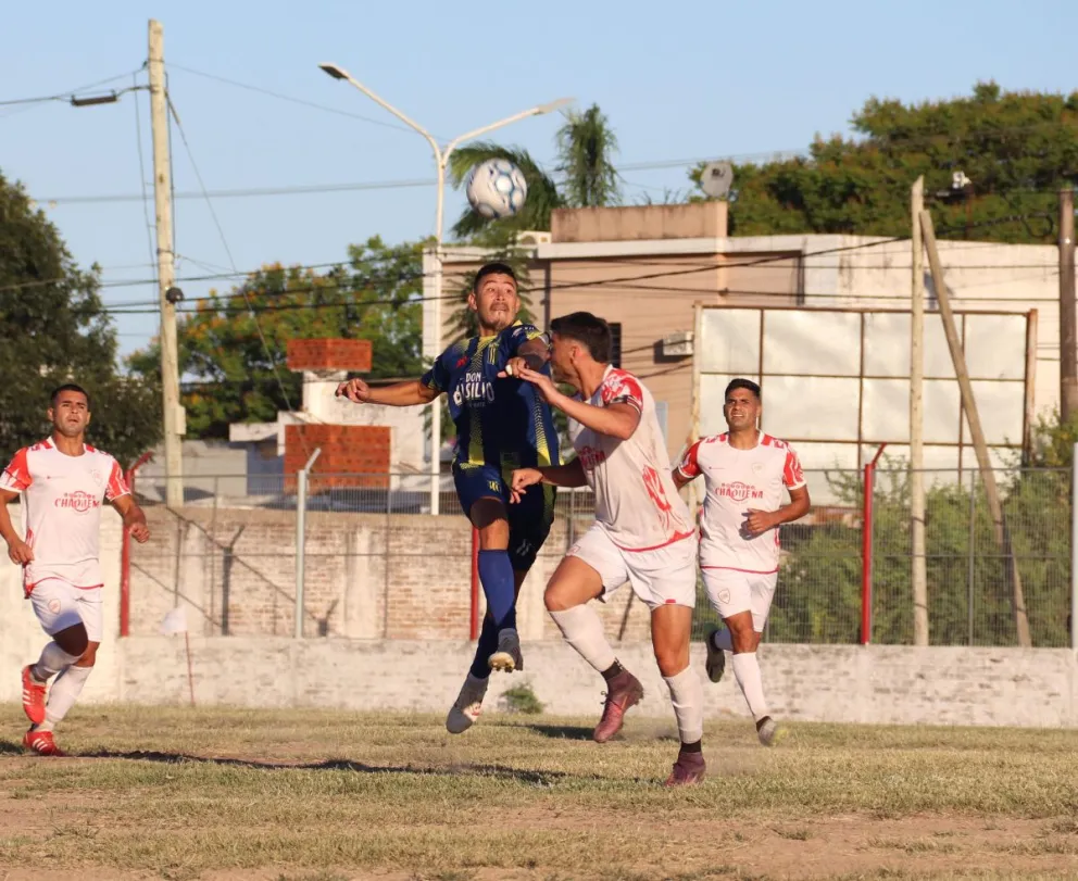 Fútbol: Mitre igualó en Chaco y definirá el pase a la final en Rocamora