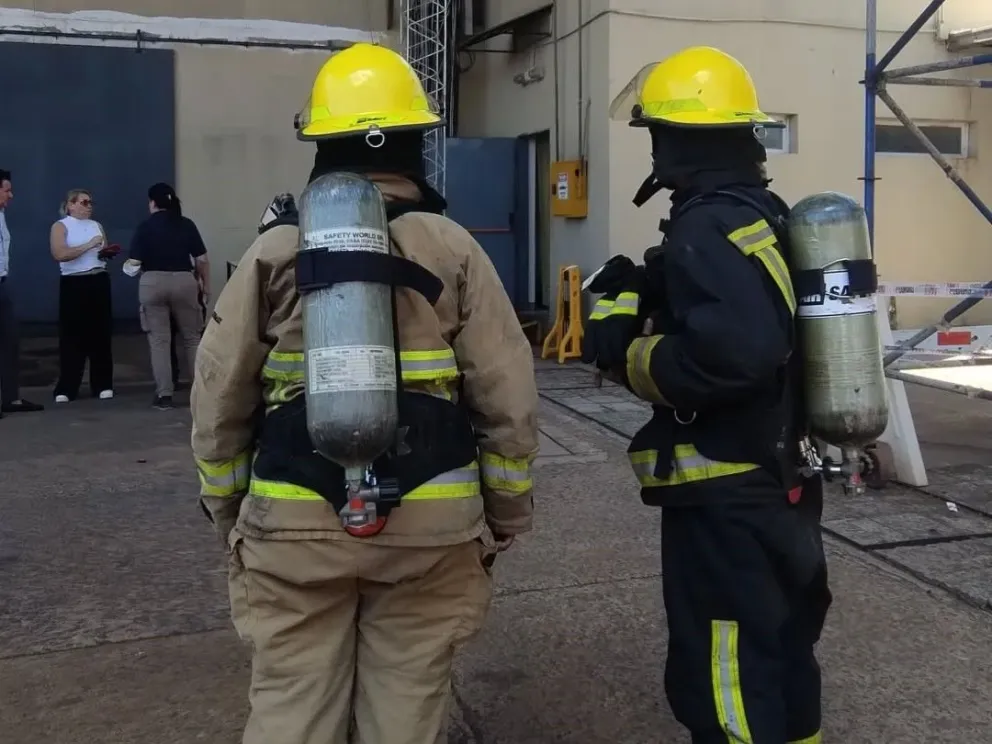 Se incendió un transformador de media tensión en zona de frontera de Iguazú imagen-6