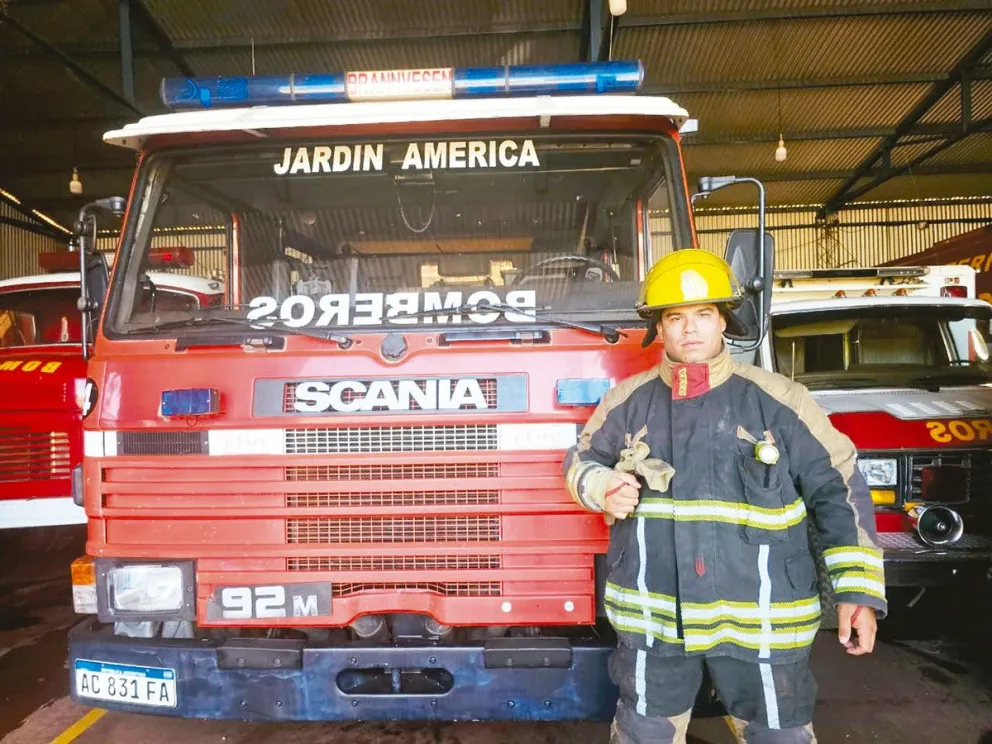 En Jardín América son 25 los bomberos que desempeñan la labor como voluntarios. Foto: Esteban González