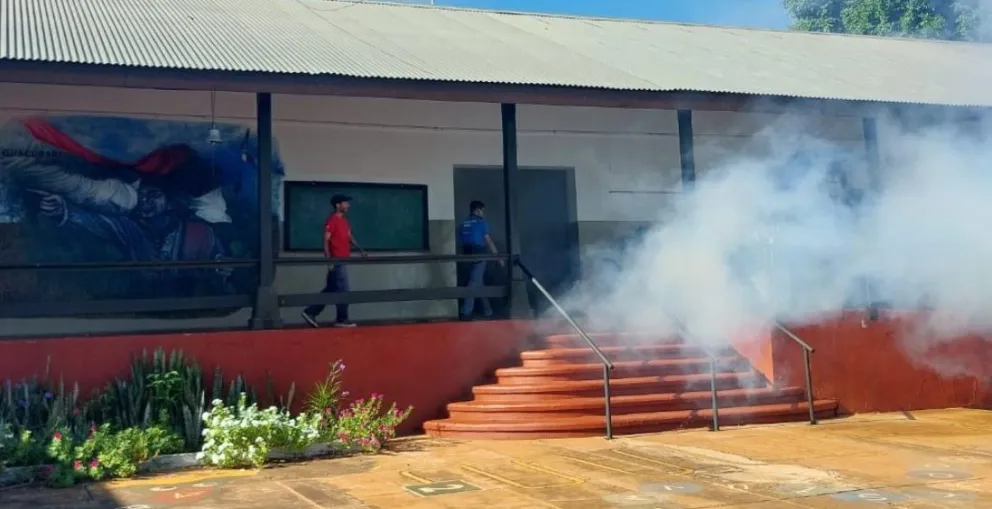 Control de vectores municipal de Puerto Libertad fumiga establecimientos escolares del centro urbano imagen-6