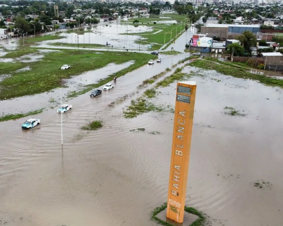 La ciudad se vio afectada y miles de vecinos tuvieron que abandonar sus casas. 