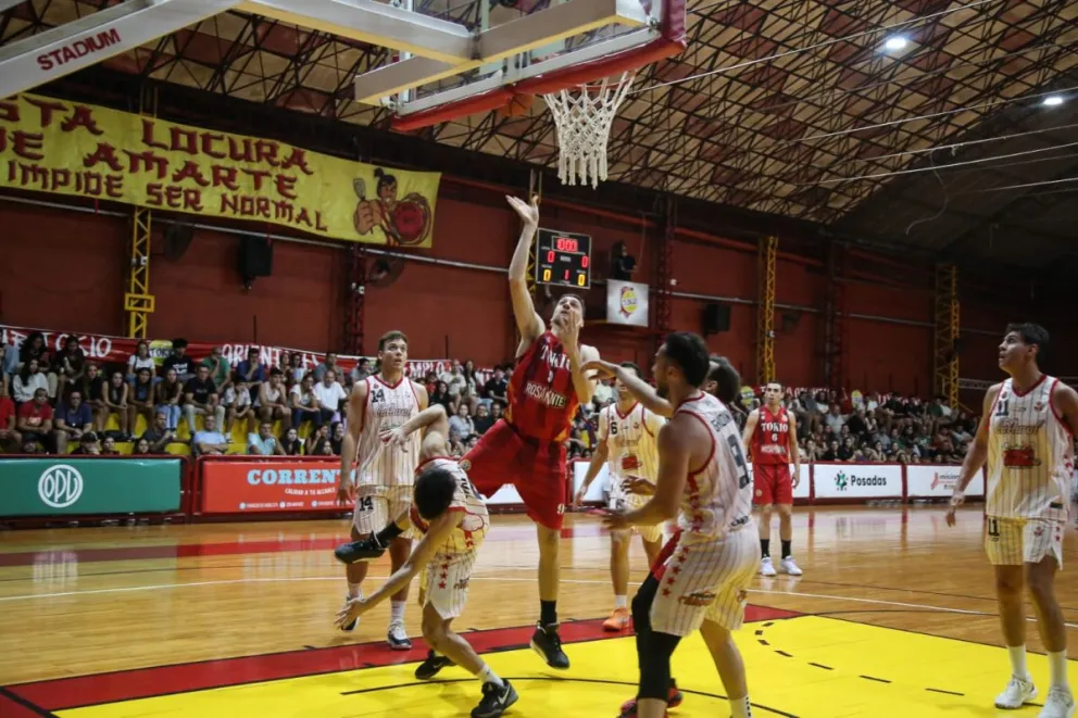 Tokio perdió en el debut. Foto: Natalia Guerrero