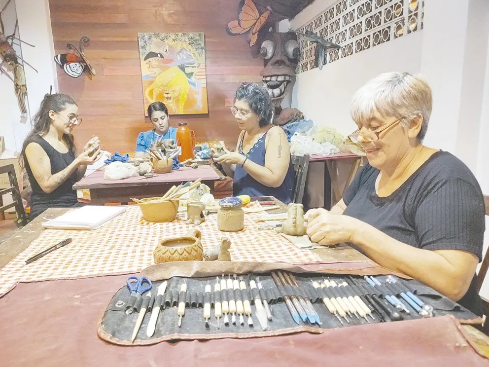 Lo novedoso para muchos fue la conexión con el barro. Foto: Norma Devechi