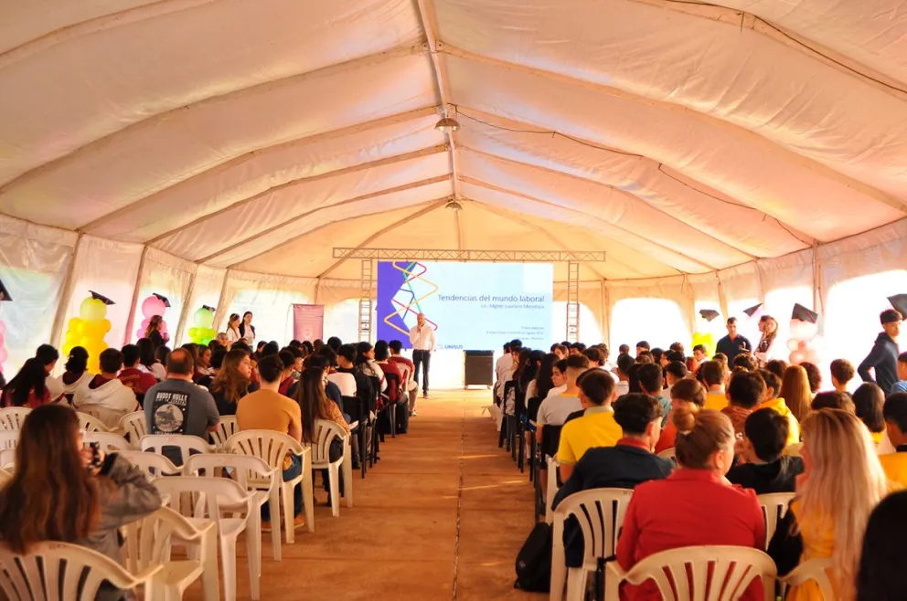 Cada año, en la expo universitaria, se dialoga sobre las tendencias en el mundo laboral. Foto: Víctor Paniagua