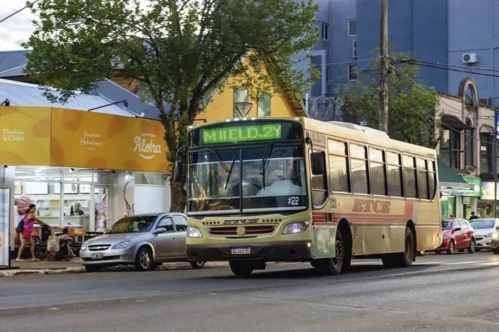 El Ejecutivo trabaja en el pliego para el servicio de transporte. 
