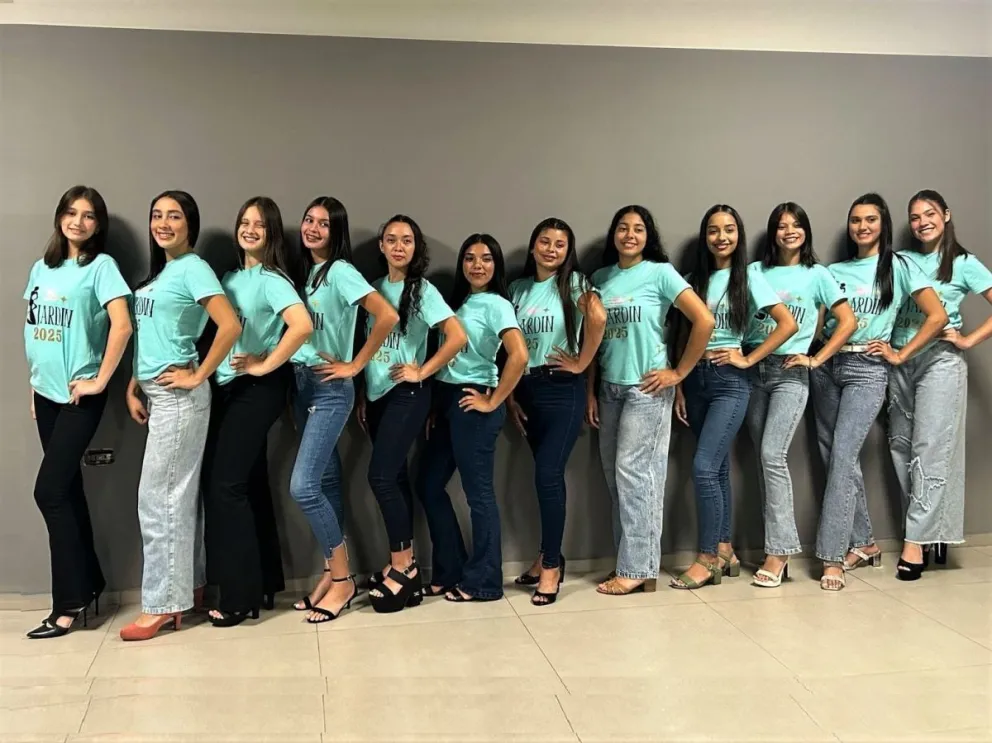 De izquierda a derecha las candidatas con los respectivos nombres y apellidos como figuran en la nota. //Foto: Esteban González.