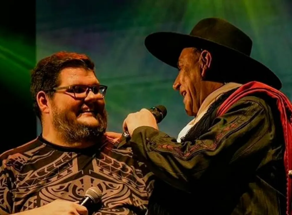 Sergio Riquelme vuelve con una nueva formación para girar por la provincia con Herencia Gaucha y suma músicos cercanos al Chaqueño Palavecino.