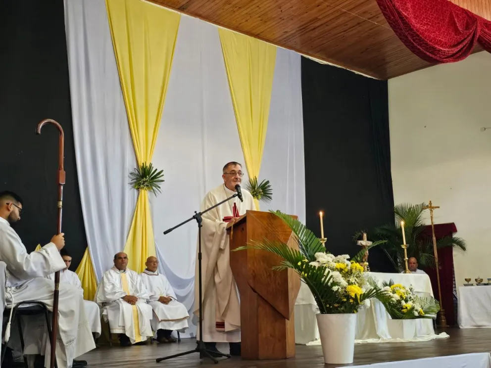 Estuvo presidida por el obispo de la Diócesis de Posadas, Juan Rubén Martínez.