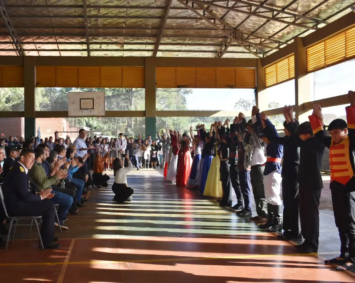 Con un llamado a reavivir la identidad, se celebró los 210 aniversario de la independencia en San Pedro imagen-7