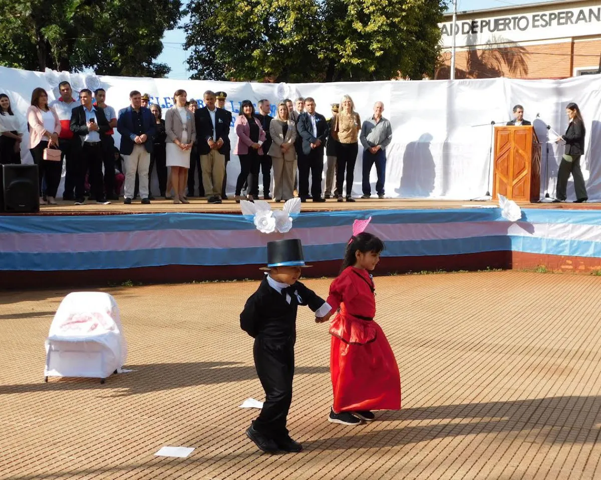 Con un llamado a reavivir la identidad, se celebró los 210 aniversario de la independencia en San Pedro imagen-9