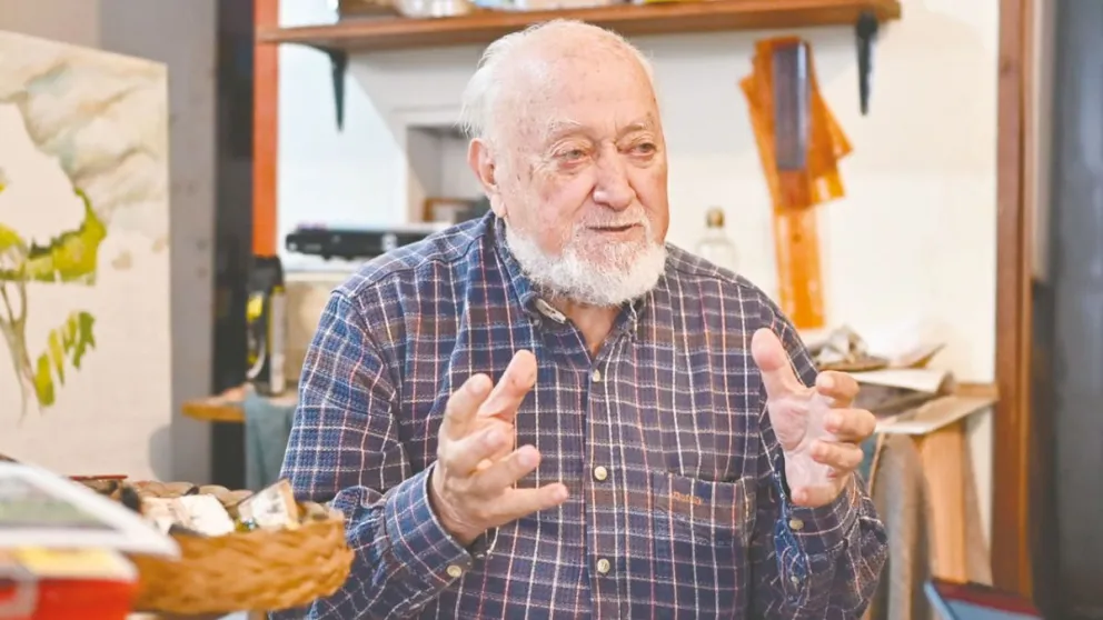 Hugo Viera tiene su tradicional taller en el centro posadeño. Foto: Joaquín Galiano