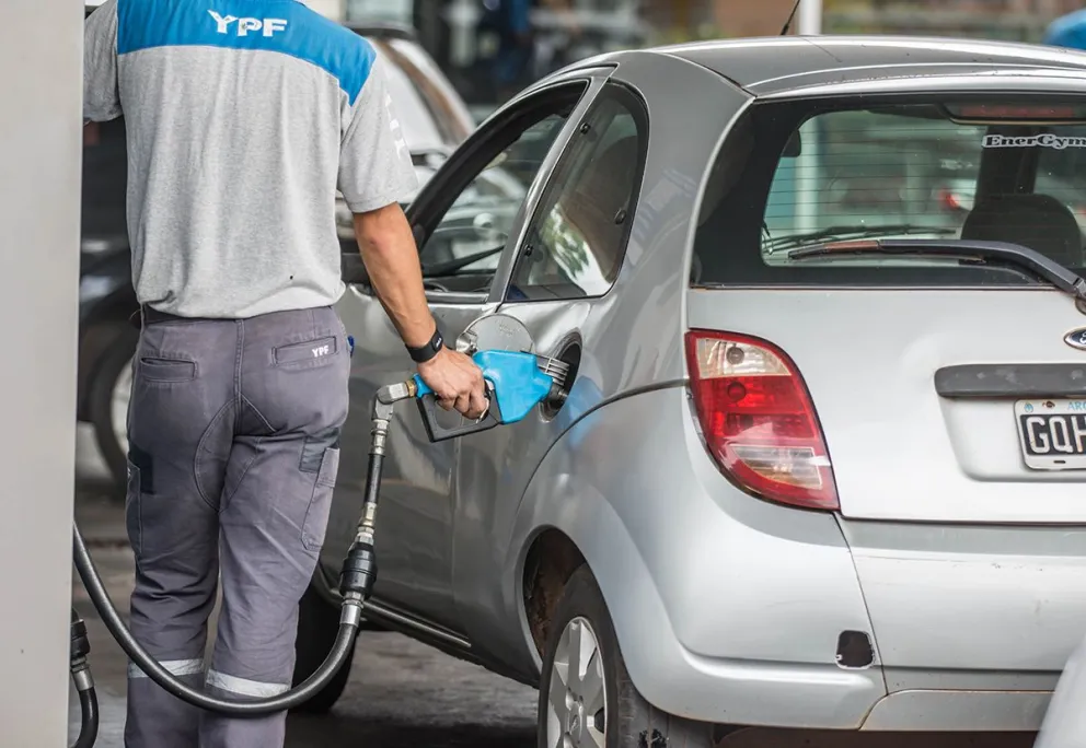 Para agosto se prevé un tramo más de aumento por el impuesto al combustible