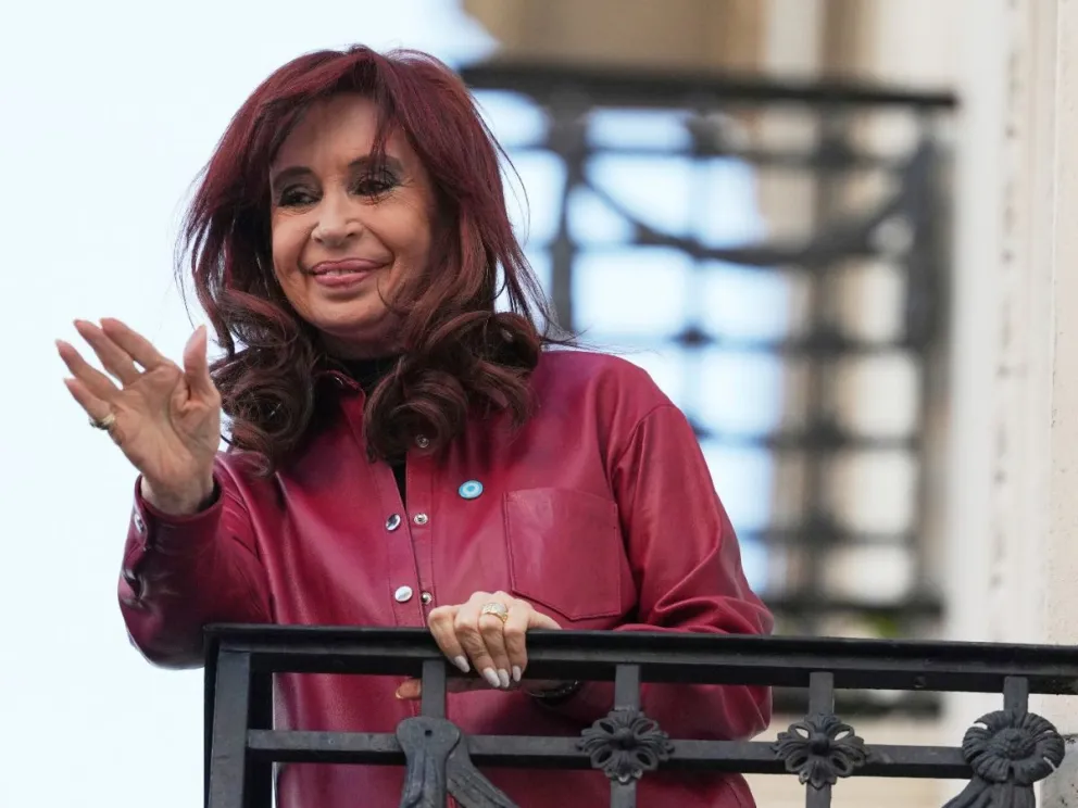 Cristina cumple condena por corrupción en su departamento de Caba. //Foto: AP.