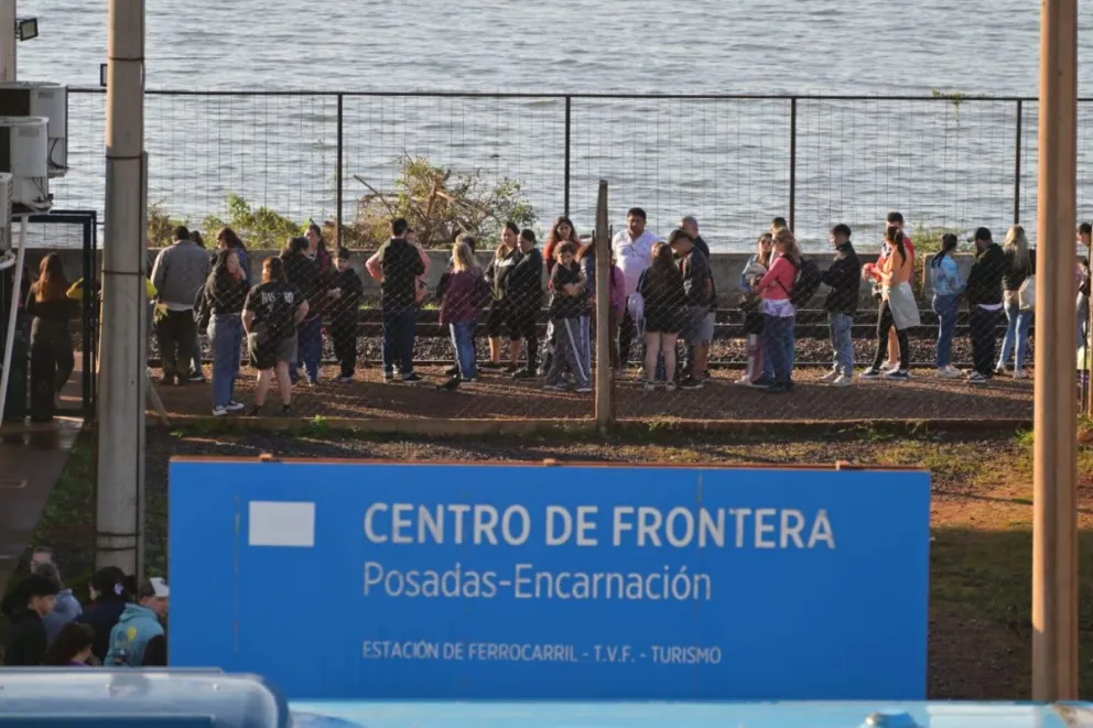Festival solidario en Plaza Malvinas: homenaje a Juani Acosta a cinco meses de su partida imagen-8