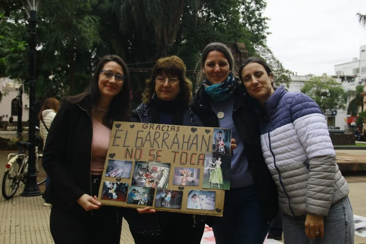 Masiva movilización en el país a favor de los trabajadores y del Hospital Garrahan imagen-14