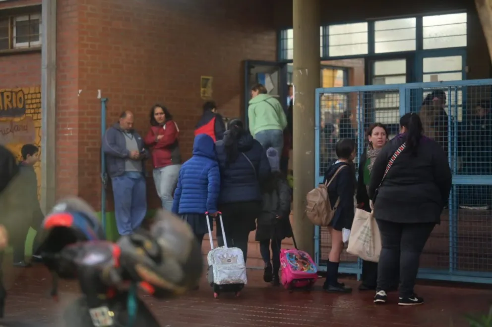 Los chicos volvieron este lunes a las aulas. / Foto: Joaquín Galiano