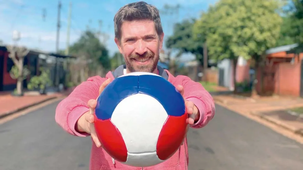 Hasta el momento fabricaron alrededor de 700 pelotas. 