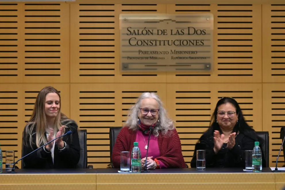 Las tres autoras en la presentación del libro que llevó más de una década de investigación. // Fotos: Joaquín Galiano