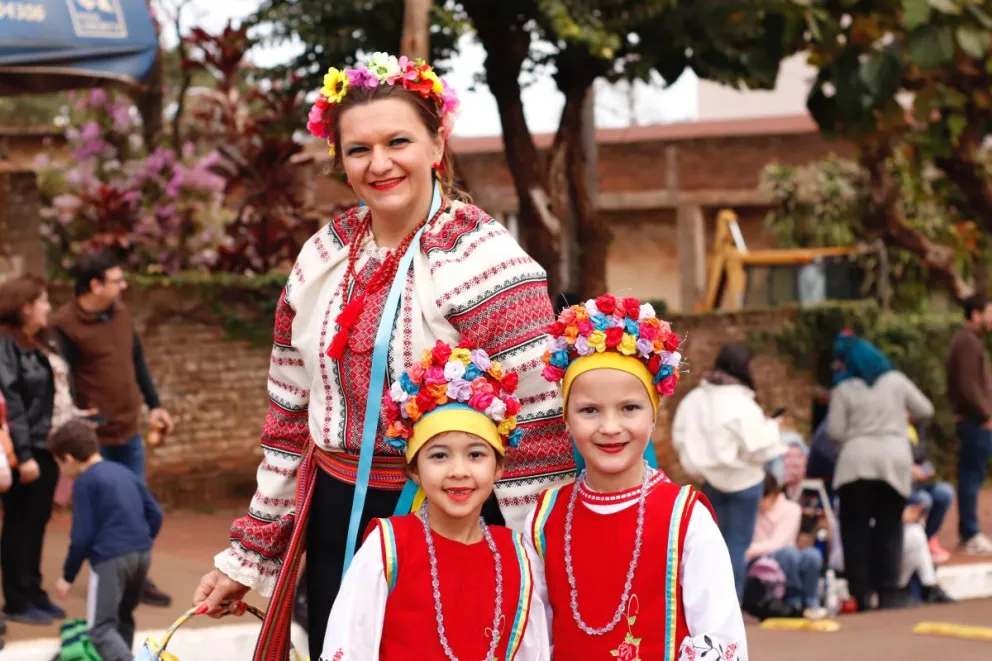 El desfile convocó a los obereños. Fotos: Mariana Poplawski